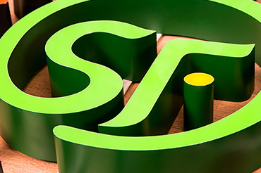 背發光字與不銹鋼發光字的區別